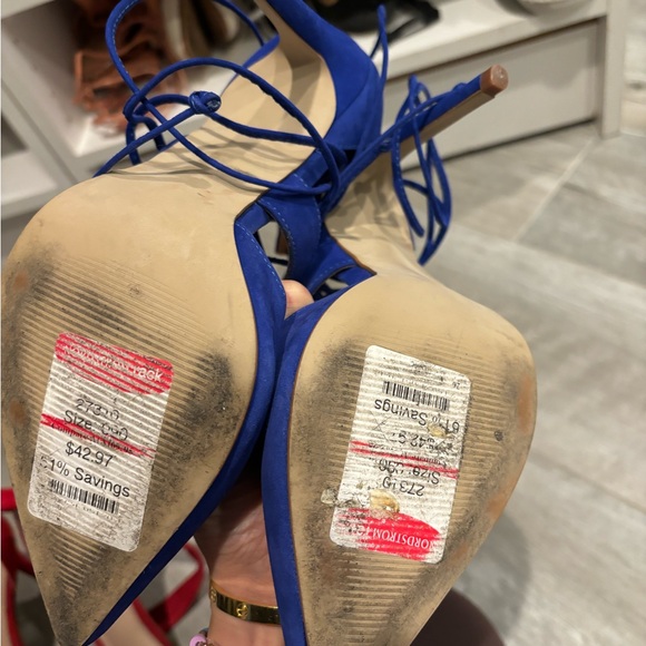 Worn once! Steve Madden heels- pointed toe with lace up, size 9, cobalt blue - Picture 2 of 3